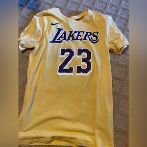 Lakers tee
